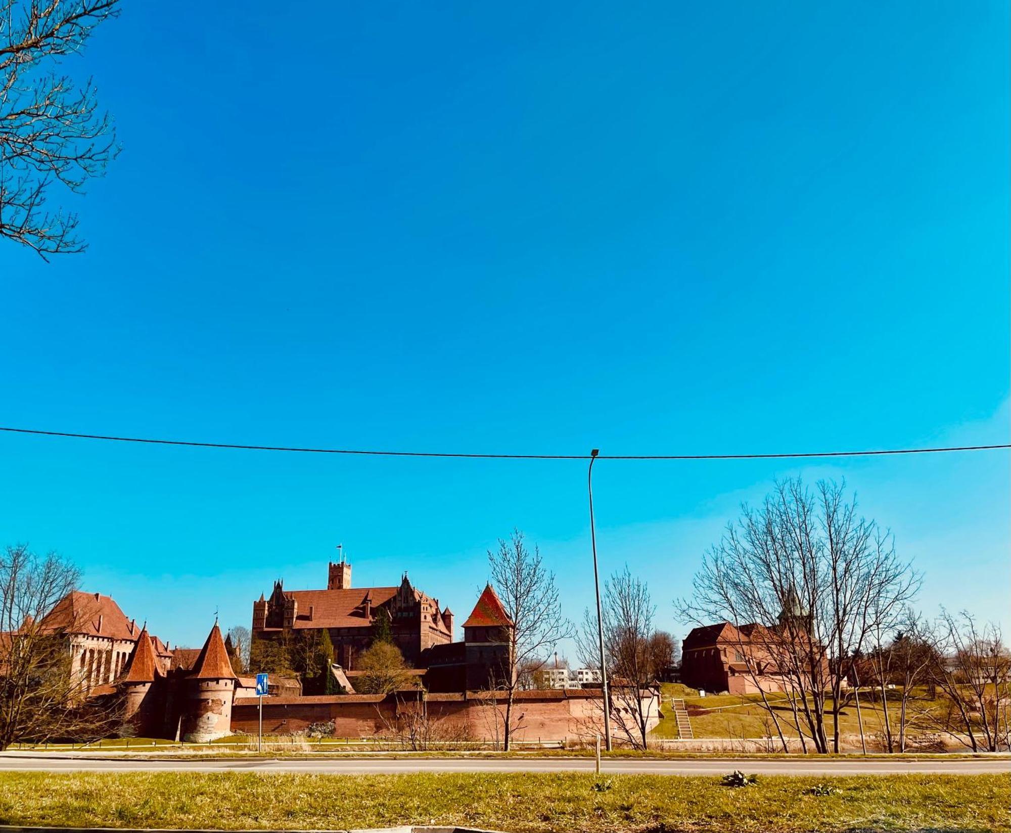 B&B Vis A Vis Zamku มัลบอร์ก ภายนอก รูปภาพ